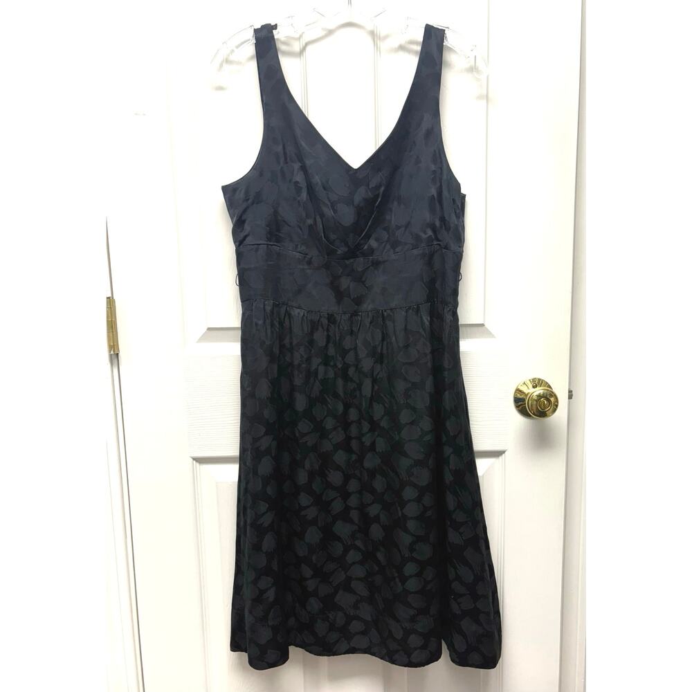 WHBM Dress Black Satin Fit Flare V Neck Floral Texture Women’s 12 Party Cocktail